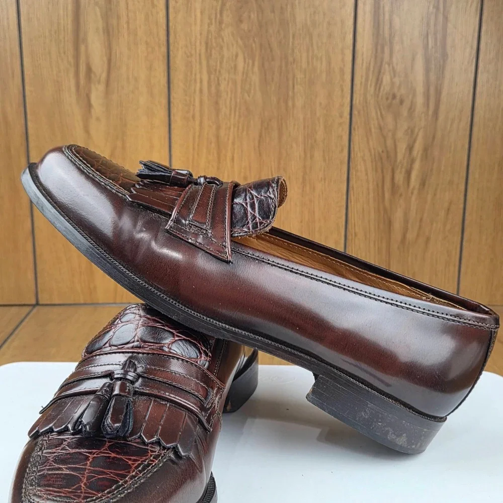 Bostonian Florentine Mens 9.5 M Burgundy Leather Croc Kiltie Tassel Loafers
